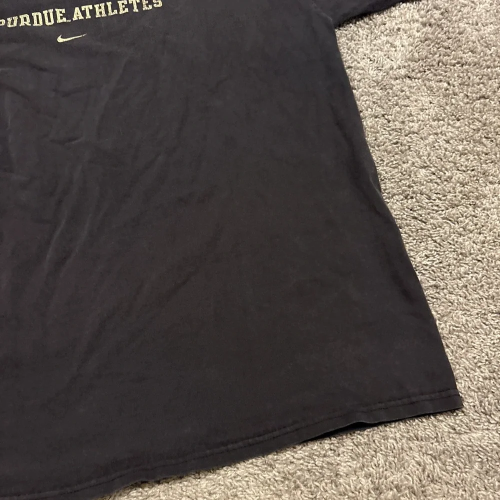 Vintage Nike Team Purdue University T Shirt Center Swoosh Size XXL Black Athlete
